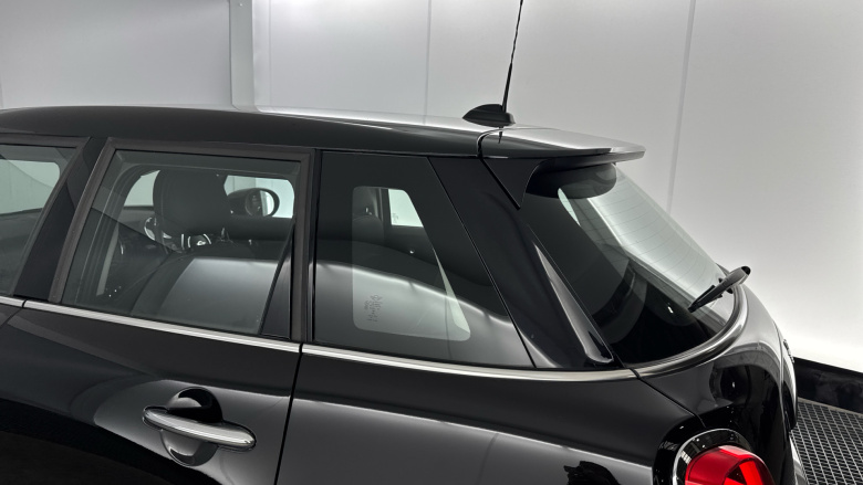 MINI Hatchback 1.5 Cooper Classic II 5dr Auto Petrol Hatchback